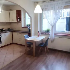 apartament-zabi-kruk.gdanskhotel.org/